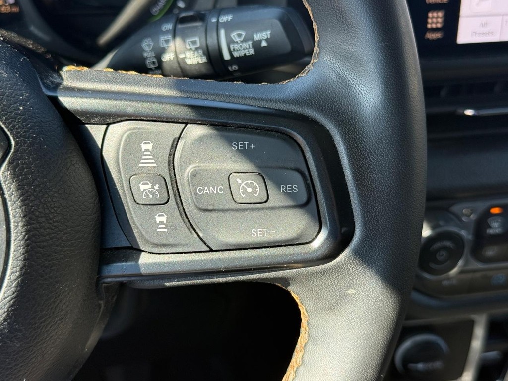 Jeep Wrangler 4xe Vehicle Full-screen Gallery Image 15