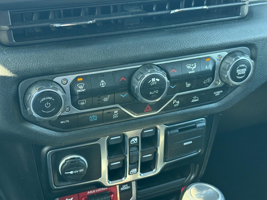 Jeep Wrangler 4xe Vehicle Full-screen Gallery Image 18