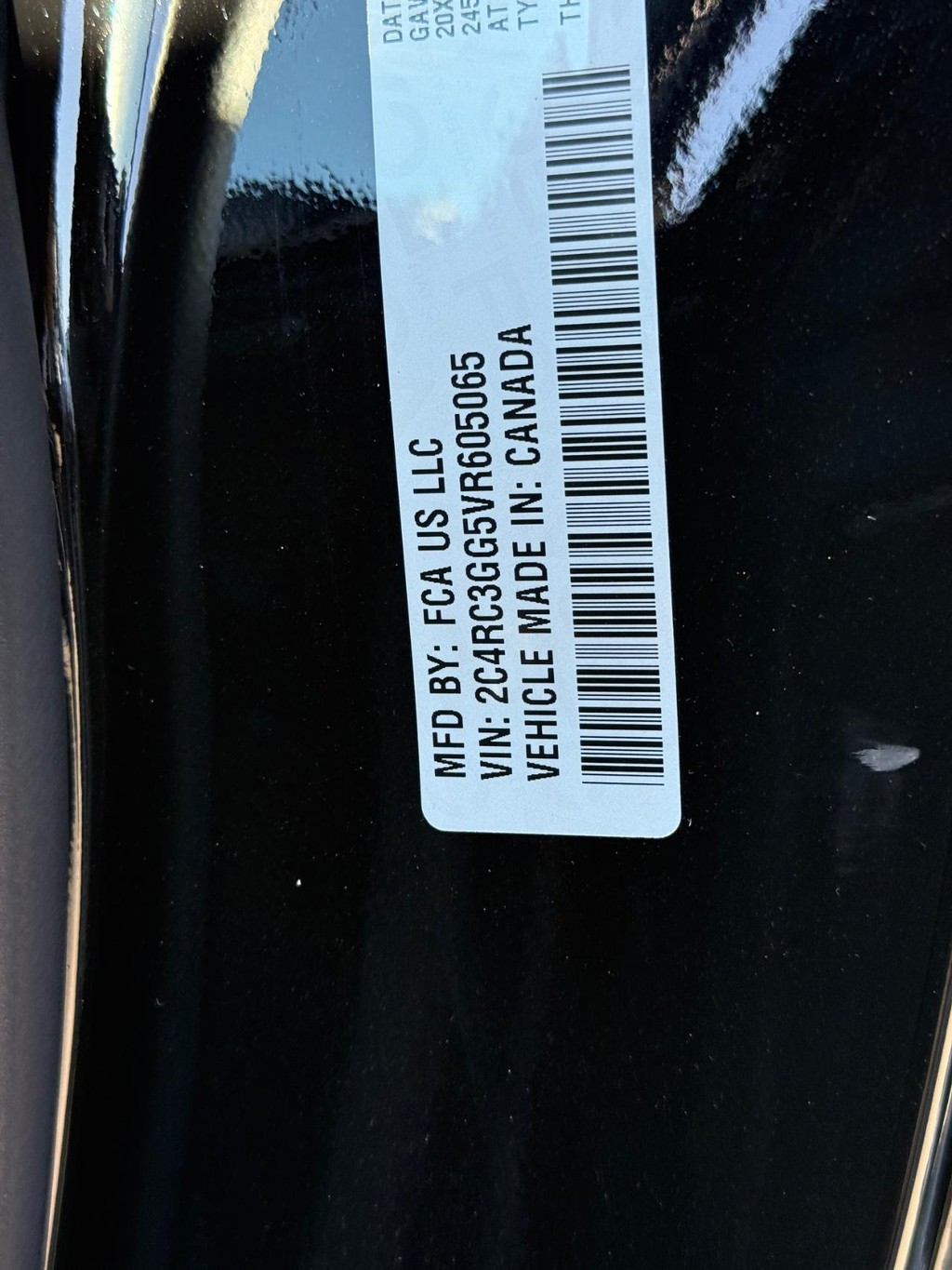 Chrysler Pacifica Vehicle Full-screen Gallery Image 21