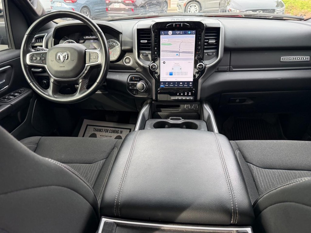 Ram 1500 Vehicle Full-screen Gallery Image 08