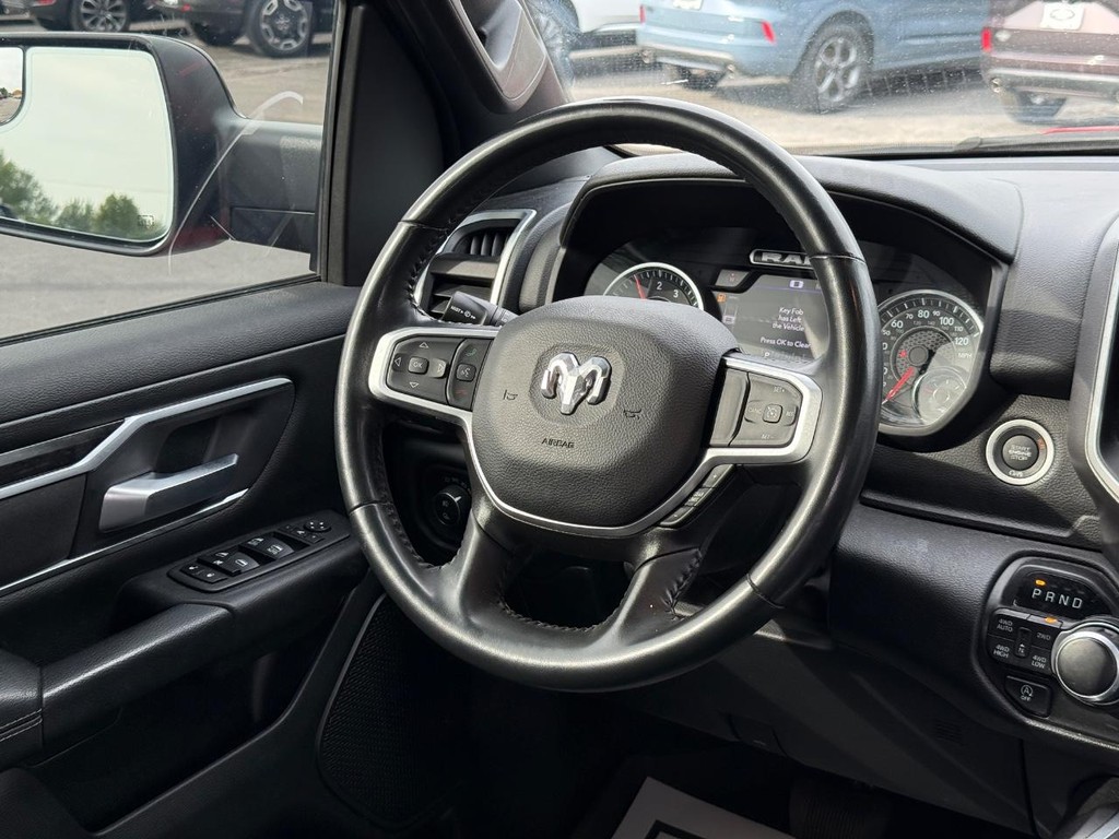 Ram 1500 Vehicle Full-screen Gallery Image 11