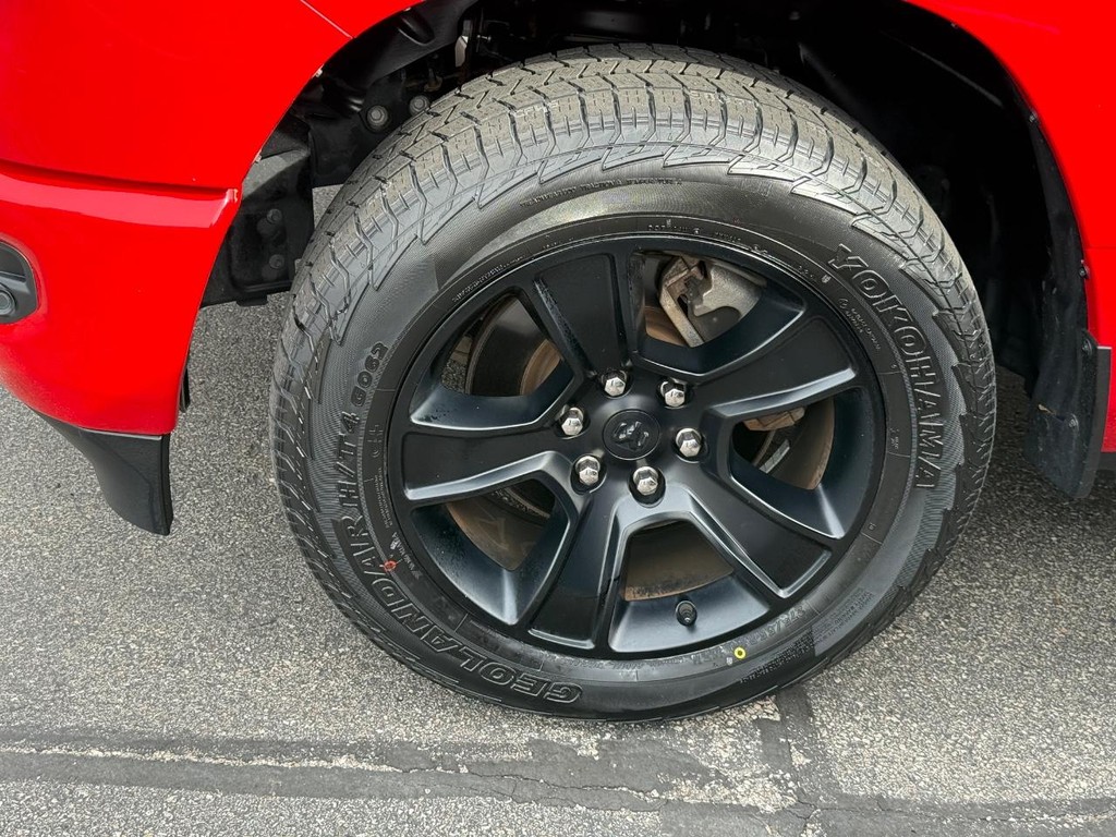 Ram 1500 Vehicle Full-screen Gallery Image 13