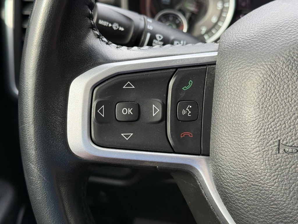 Ram 1500 Vehicle Full-screen Gallery Image 14