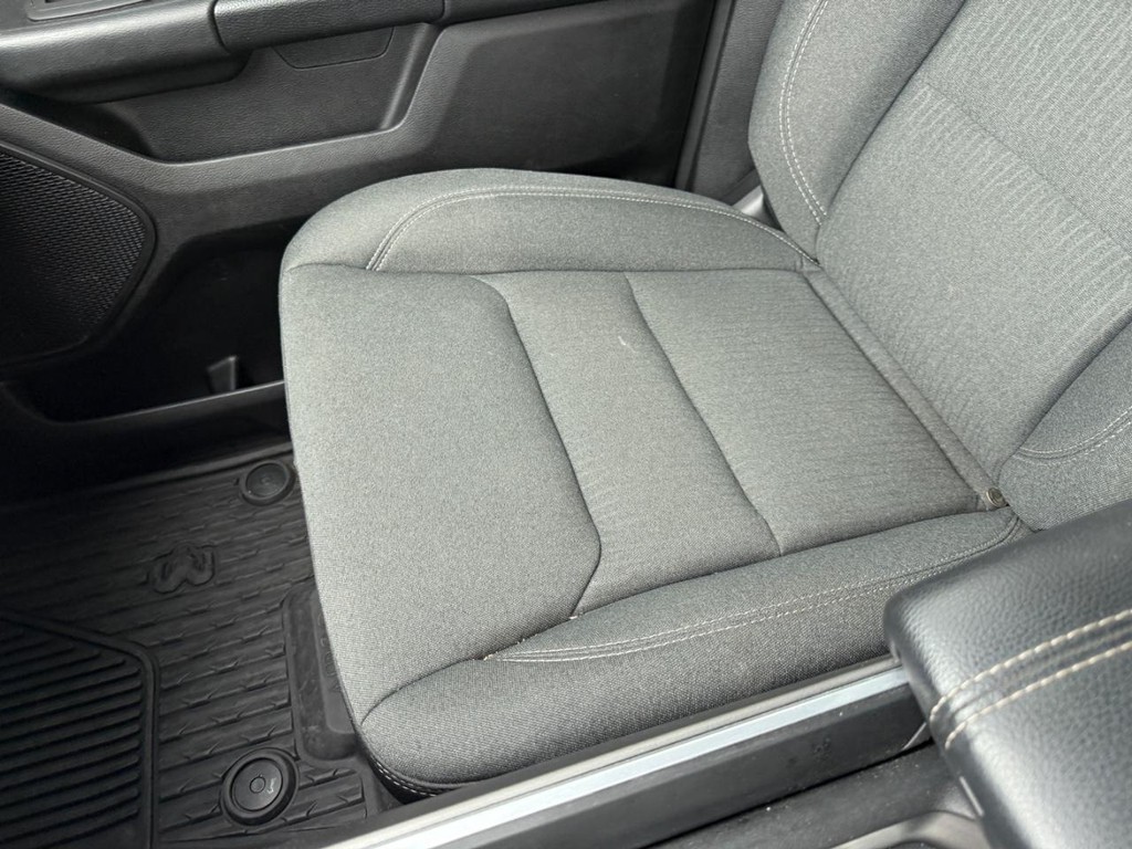 Ram 1500 Vehicle Full-screen Gallery Image 19
