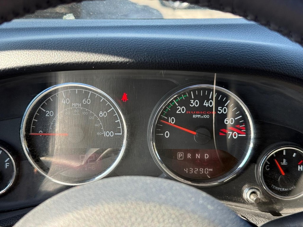 Jeep Wrangler Vehicle Full-screen Gallery Image 15