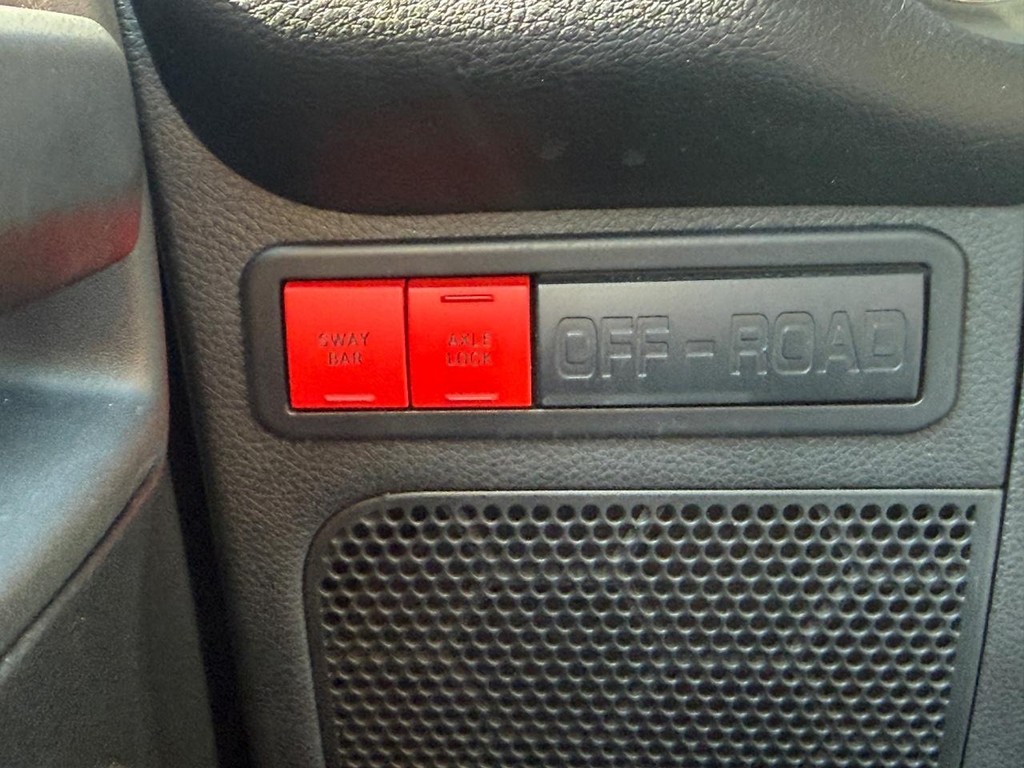 Jeep Wrangler Vehicle Full-screen Gallery Image 19
