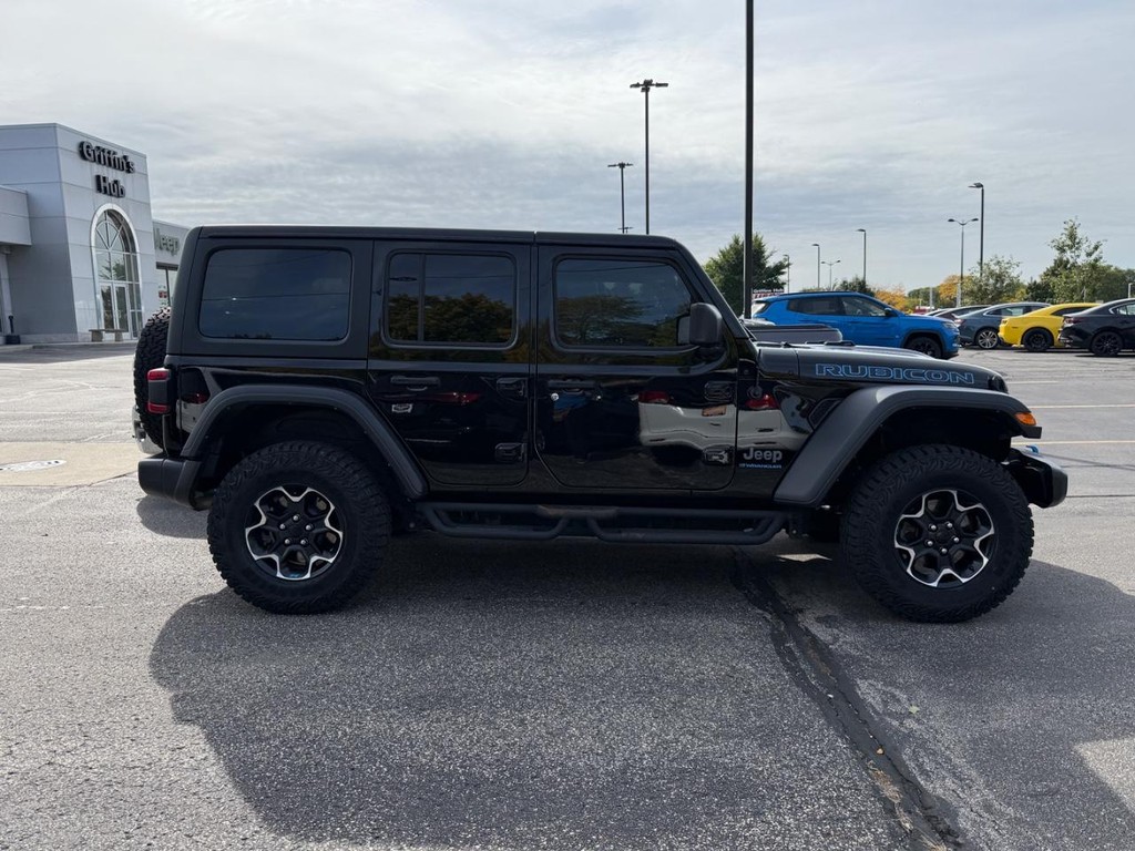Jeep Wrangler 4xe Vehicle Full-screen Gallery Image 02