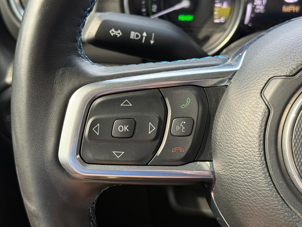 Jeep Wrangler 4xe Vehicle Full-screen Gallery Image 13