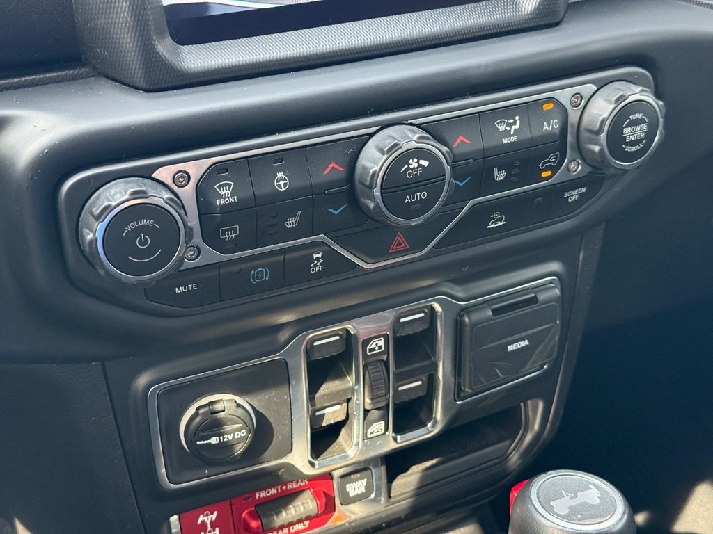 Jeep Wrangler 4xe Vehicle Full-screen Gallery Image 17