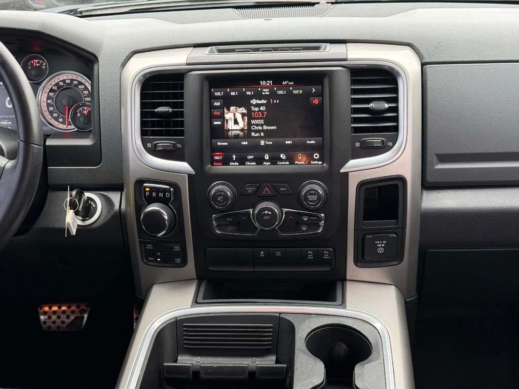 Ram 1500 Vehicle Full-screen Gallery Image 09