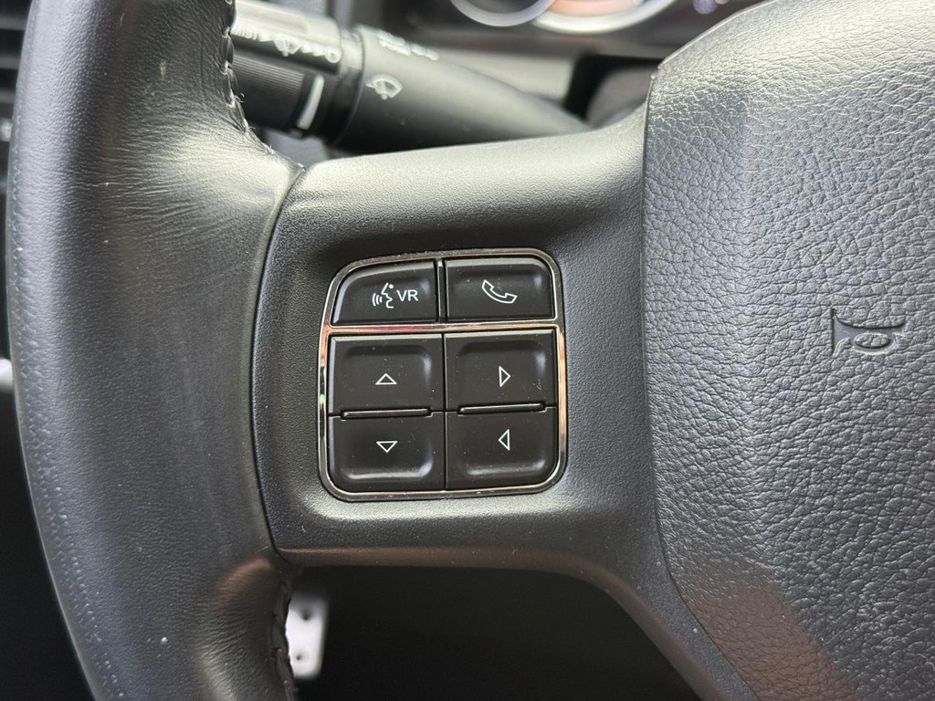 Ram 1500 Vehicle Full-screen Gallery Image 14