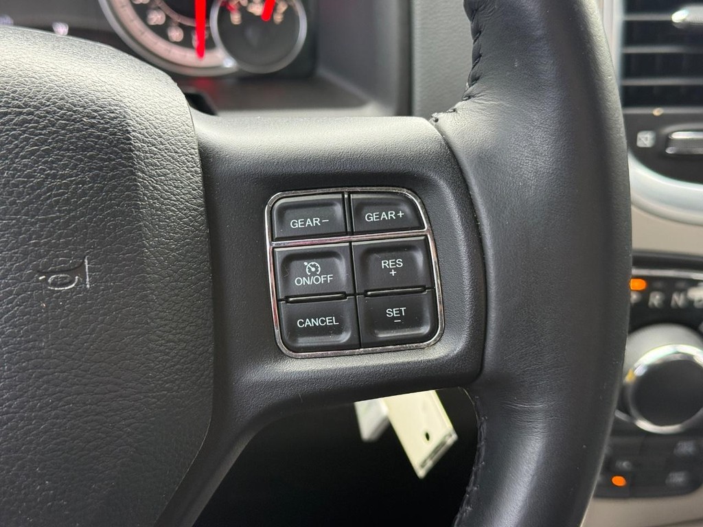 Ram 1500 Vehicle Full-screen Gallery Image 15