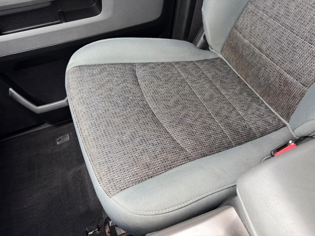 Ram 1500 Vehicle Full-screen Gallery Image 19