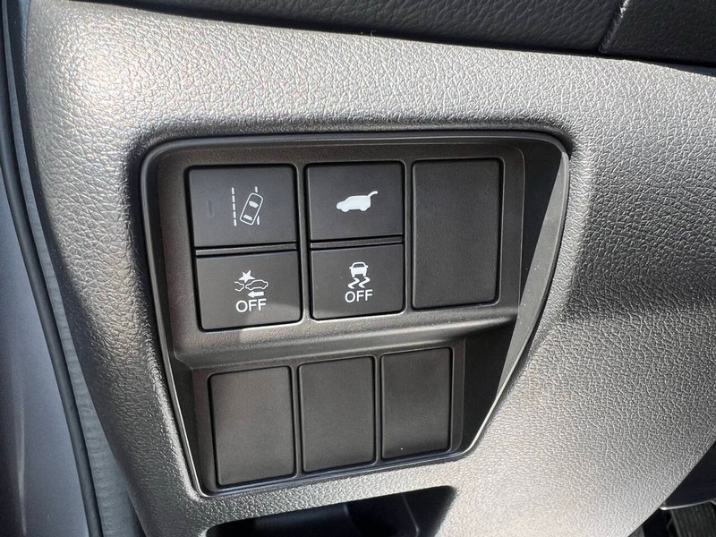 Honda CR-V Vehicle Full-screen Gallery Image 17