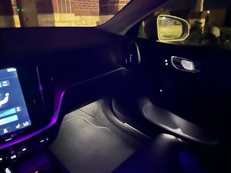 Volvo S60 Vehicle Full-screen Gallery Image 20