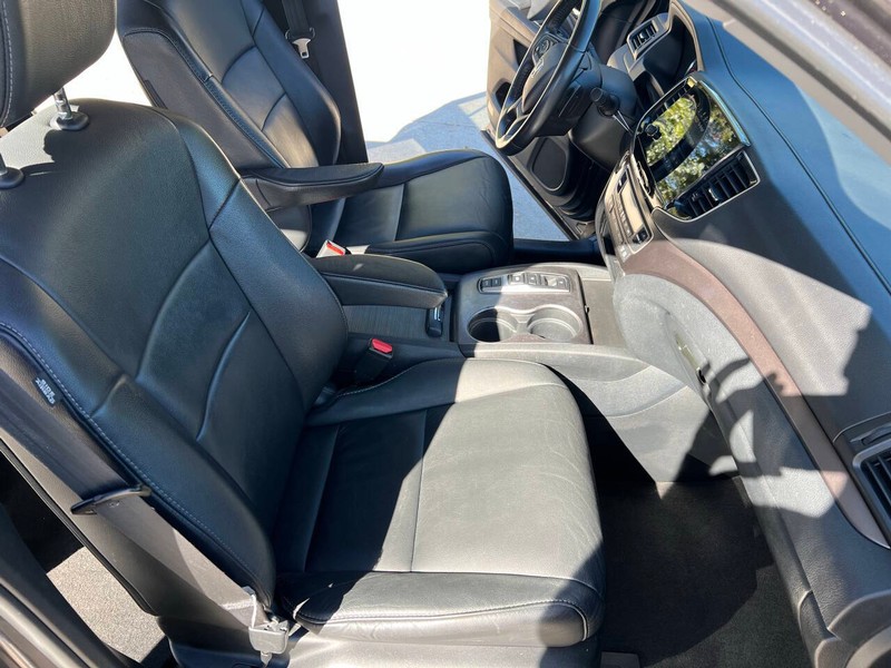 Honda Pilot Vehicle Full-screen Gallery Image 09