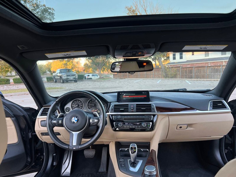 BMW 4 Series Vehicle Full-screen Gallery Image 15