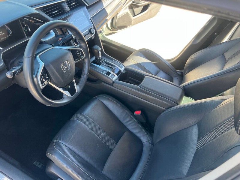 Honda Civic Sedan Vehicle Full-screen Gallery Image 12