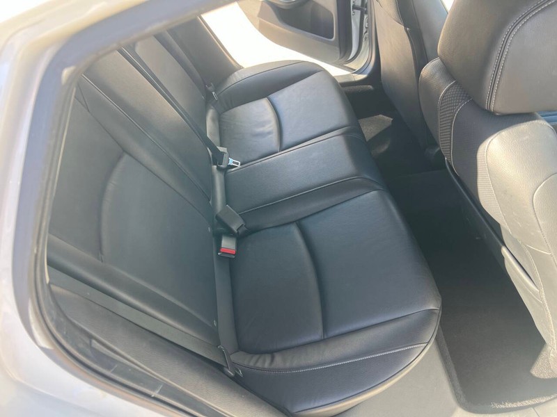 Honda Civic Sedan Vehicle Full-screen Gallery Image 14