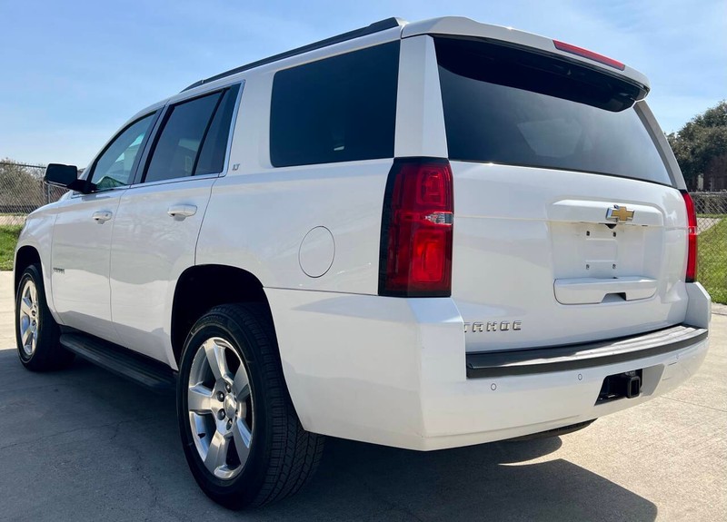 Chevrolet Tahoe Vehicle Full-screen Gallery Image 03