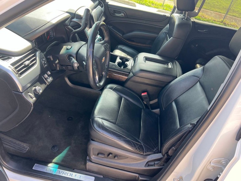 Chevrolet Tahoe Vehicle Full-screen Gallery Image 08