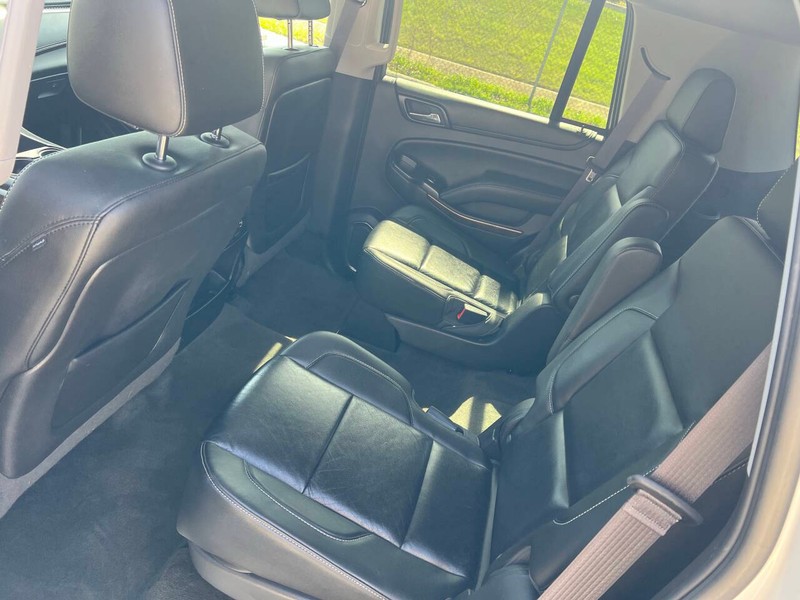Chevrolet Tahoe Vehicle Full-screen Gallery Image 12