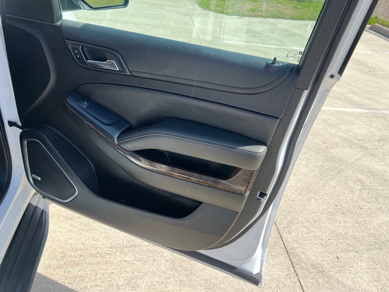 Chevrolet Tahoe Vehicle Full-screen Gallery Image 13