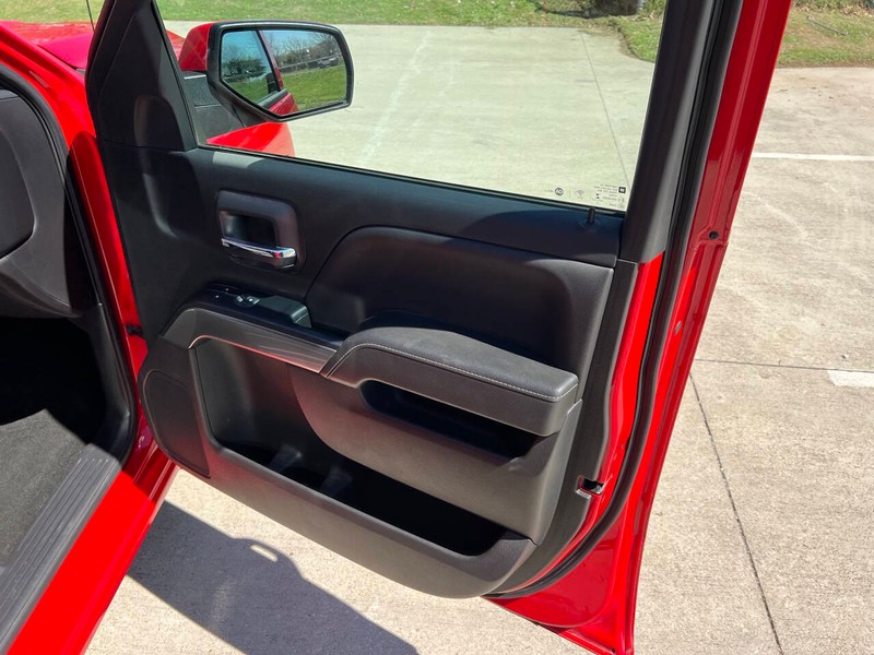 Chevrolet Silverado 1500 Vehicle Full-screen Gallery Image 09