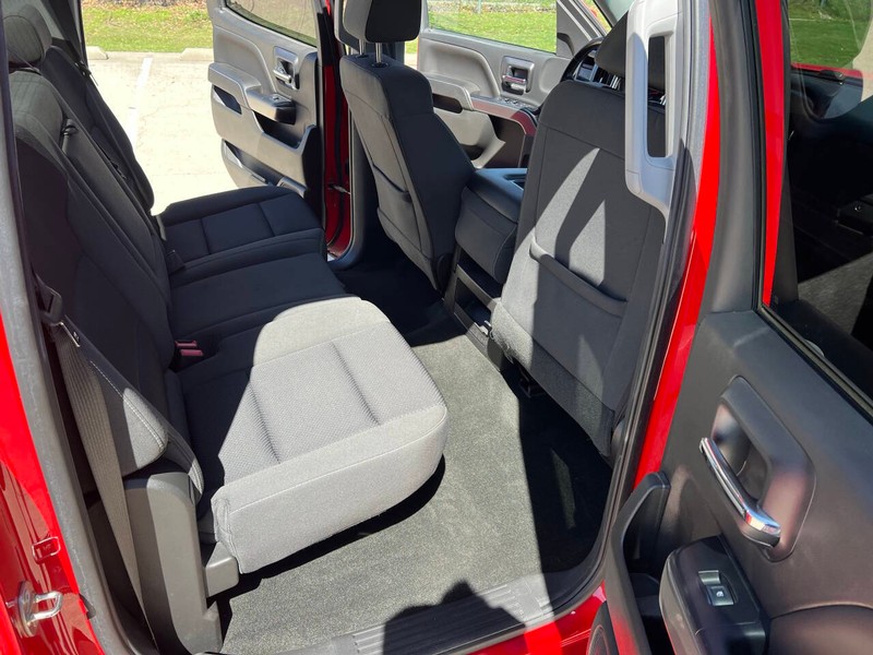 Chevrolet Silverado 1500 Vehicle Full-screen Gallery Image 10