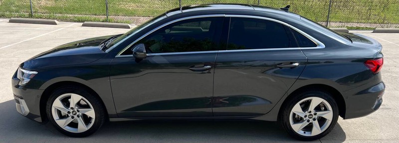 Audi A3 Vehicle Full-screen Gallery Image 03