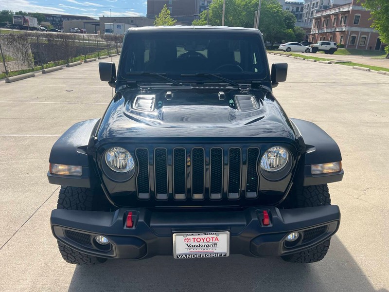 Jeep Wrangler Unlimited Vehicle Full-screen Gallery Image 02