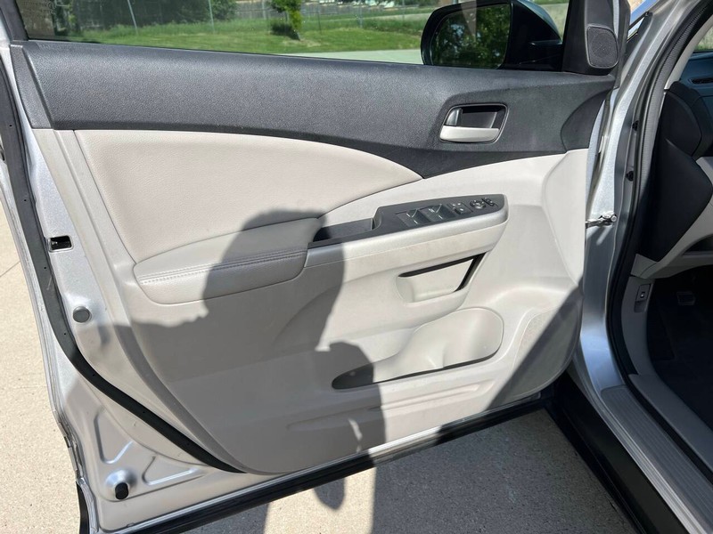 Honda CR-V Vehicle Full-screen Gallery Image 09