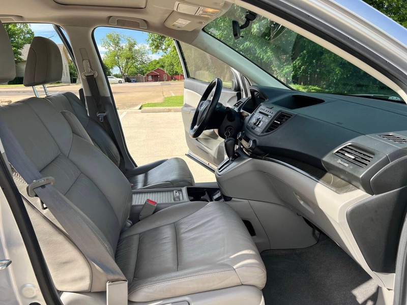 Honda CR-V Vehicle Full-screen Gallery Image 14