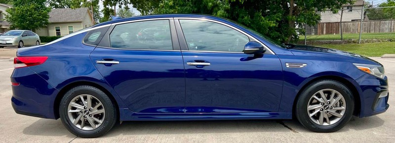 Kia Optima Vehicle Full-screen Gallery Image 08