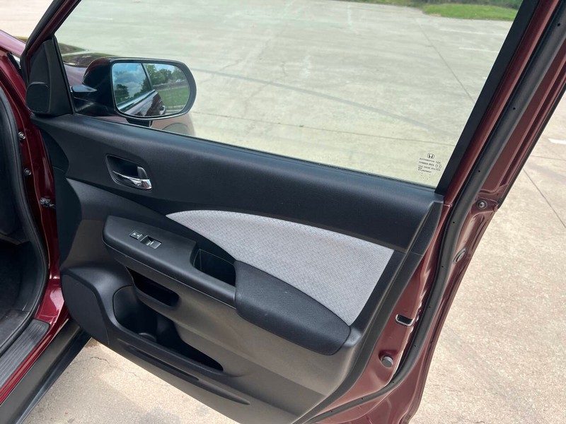 Honda CR-V Vehicle Full-screen Gallery Image 10