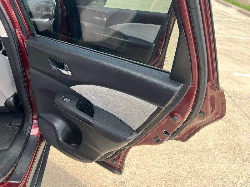 Honda CR-V Vehicle Full-screen Gallery Image 12