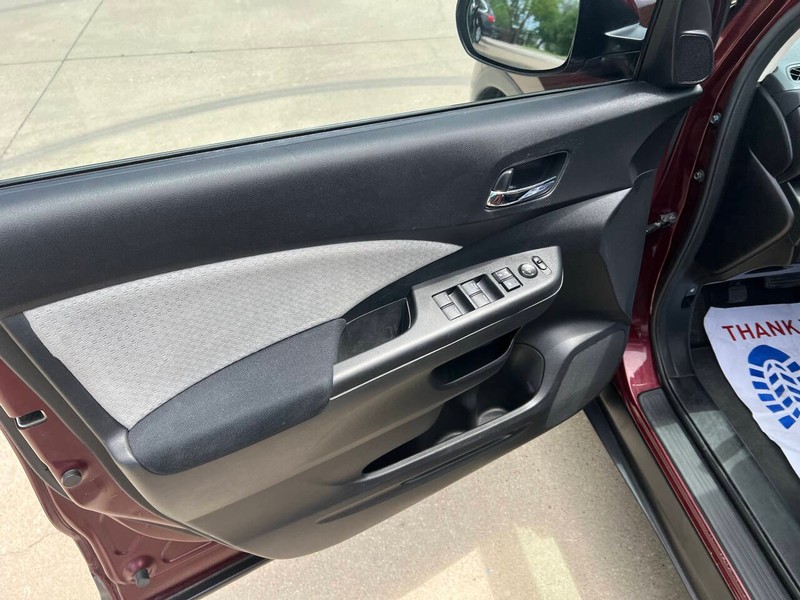 Honda CR-V Vehicle Full-screen Gallery Image 17