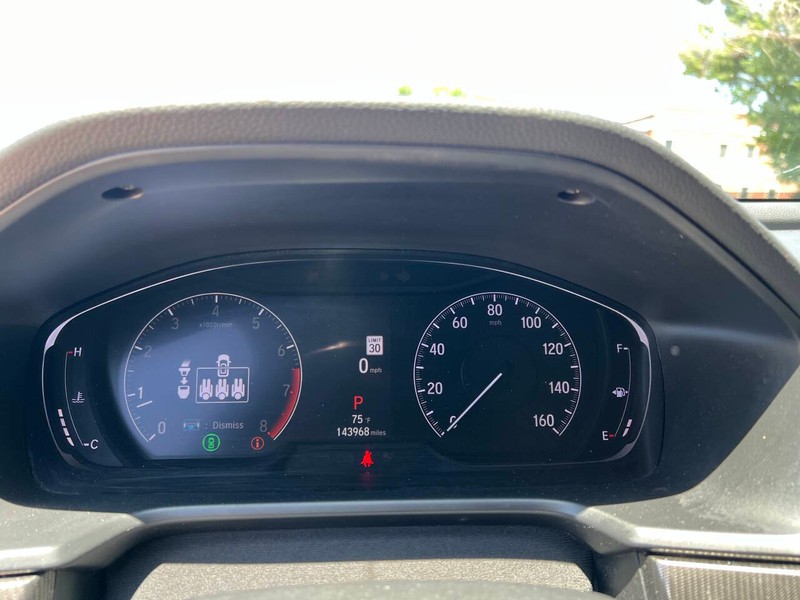 Honda Accord Sedan Vehicle Full-screen Gallery Image 17