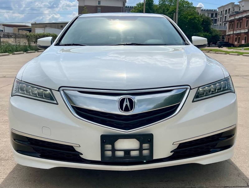 Acura TLX Vehicle Full-screen Gallery Image 08