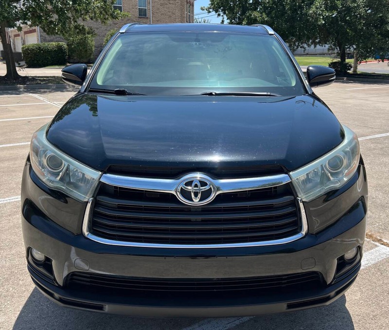 Toyota Highlander Vehicle Full-screen Gallery Image 07