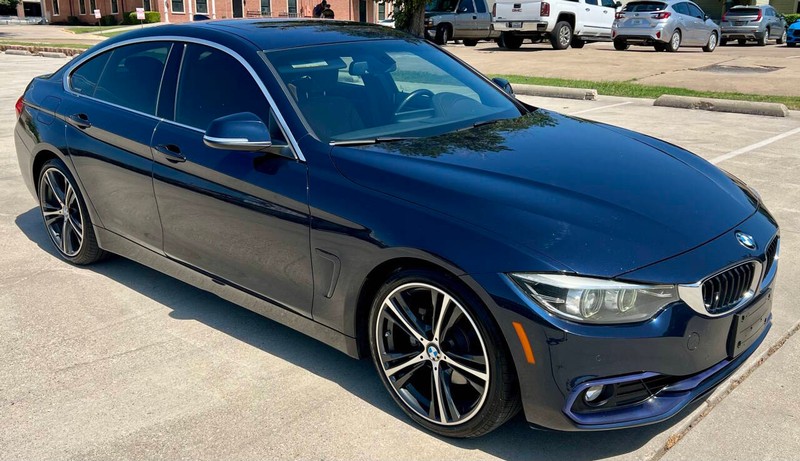 BMW 4 Series Vehicle Full-screen Gallery Image 07