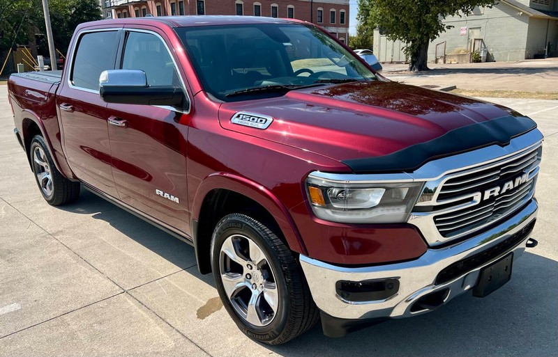 Ram 1500 Vehicle Full-screen Gallery Image 03