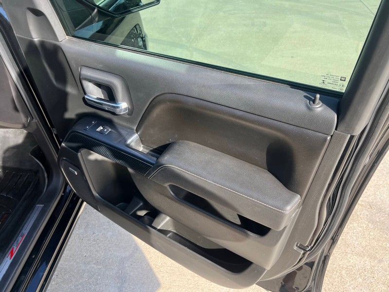Chevrolet Silverado 1500 Vehicle Full-screen Gallery Image 10