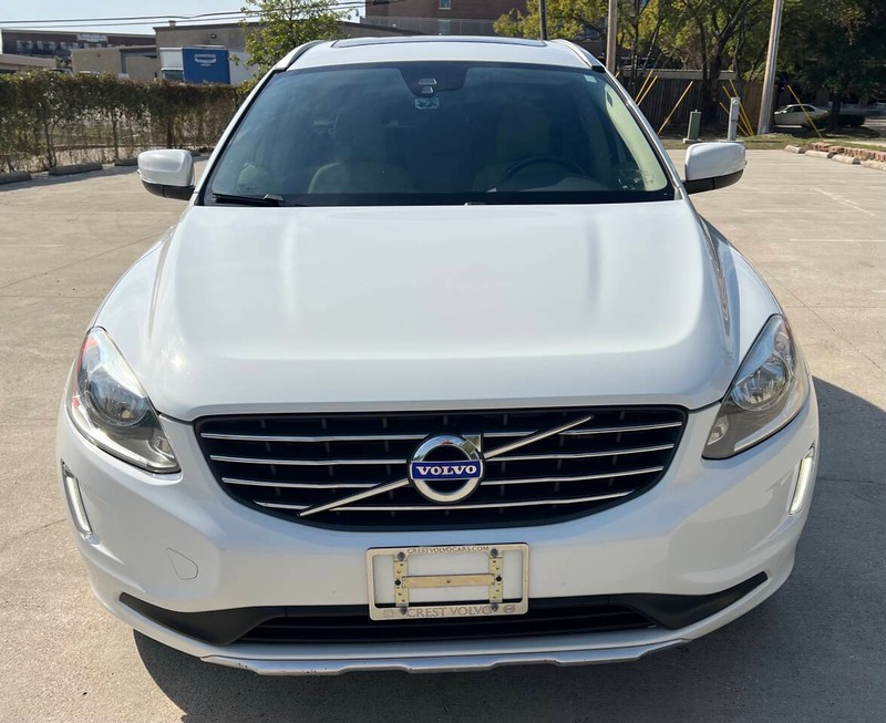 Volvo XC60 Vehicle Full-screen Gallery Image 07