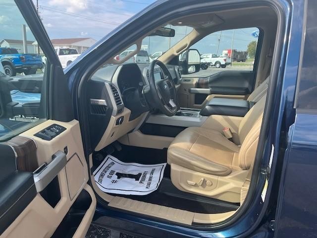 Ford F-150 Vehicle Full-screen Gallery Image 09