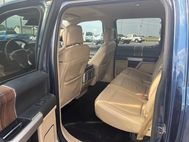 Ford F-150 Vehicle Full-screen Gallery Image 10