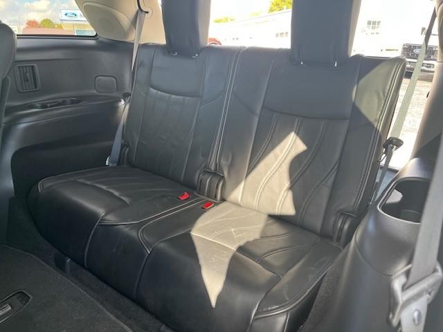 INFINITI JX35 Vehicle Full-screen Gallery Image 11