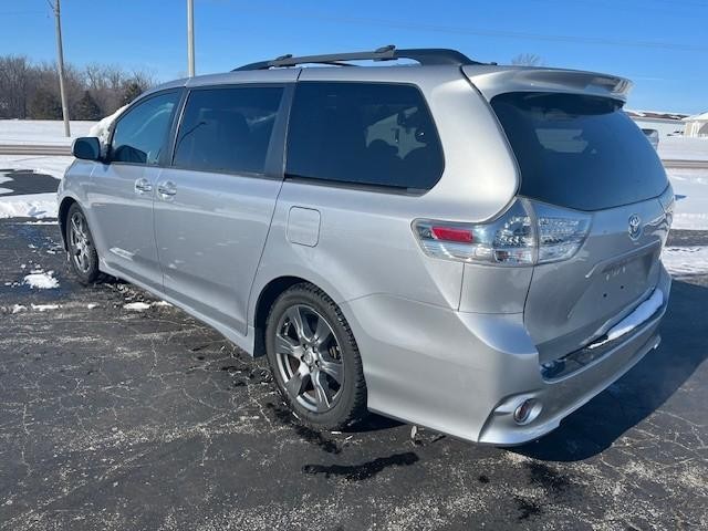Used 2017 Toyota Sienna SE Premium with VIN 5TDXZ3DC1HS821773 for sale in Tipton, MO