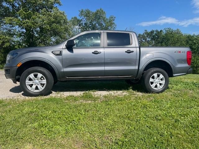 Ford Ranger Vehicle Full-screen Gallery Image 02