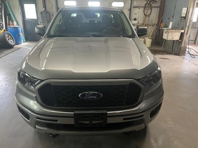 Ford Ranger Vehicle Full-screen Gallery Image 02